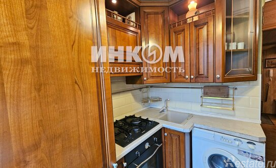 Продажа 2-комн квартиры на вторичном рынке Есенинский б-р,  д. 1/26