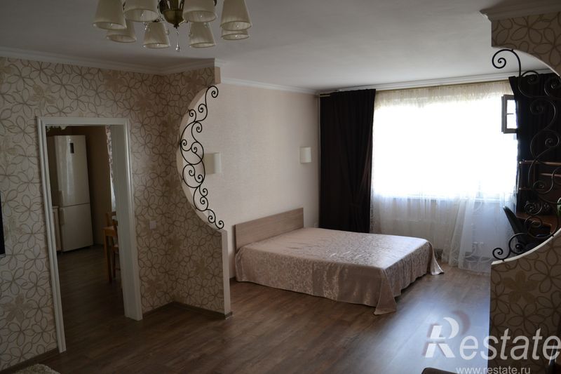 Продажа 2-комн квартиры на вторичном рынке Гагарина пл ,  д. 24,  к. 1