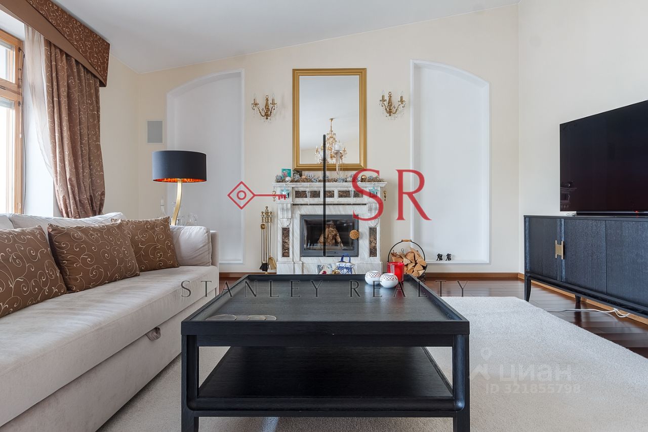 Аренда 5-комн квартиры на вторичном рынке набережная Реки Фонтанки, 25