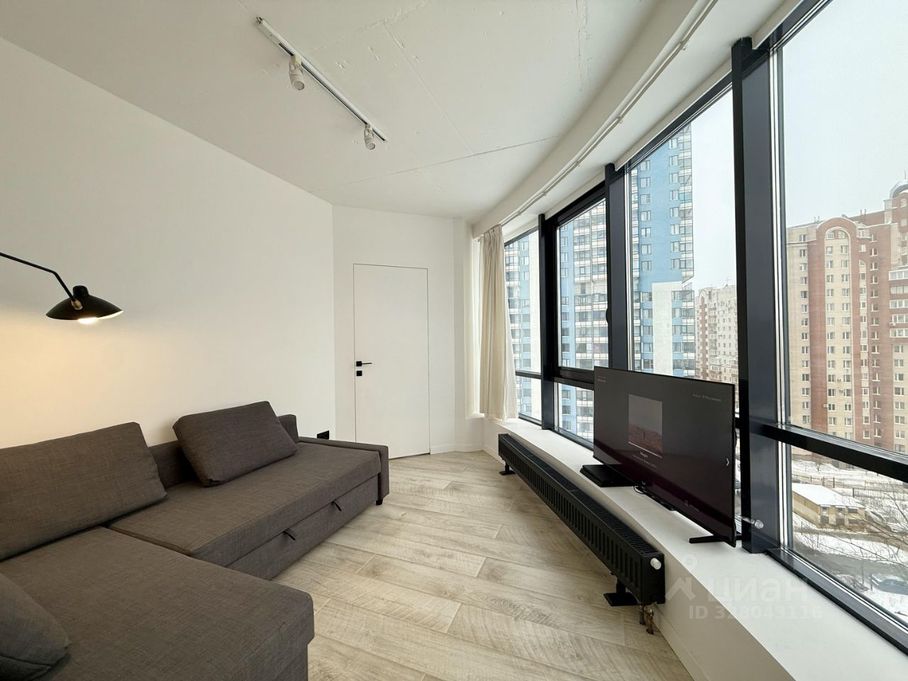 Продажа 4-комн квартиры на вторичном рынке Лабораторный проспект, 23