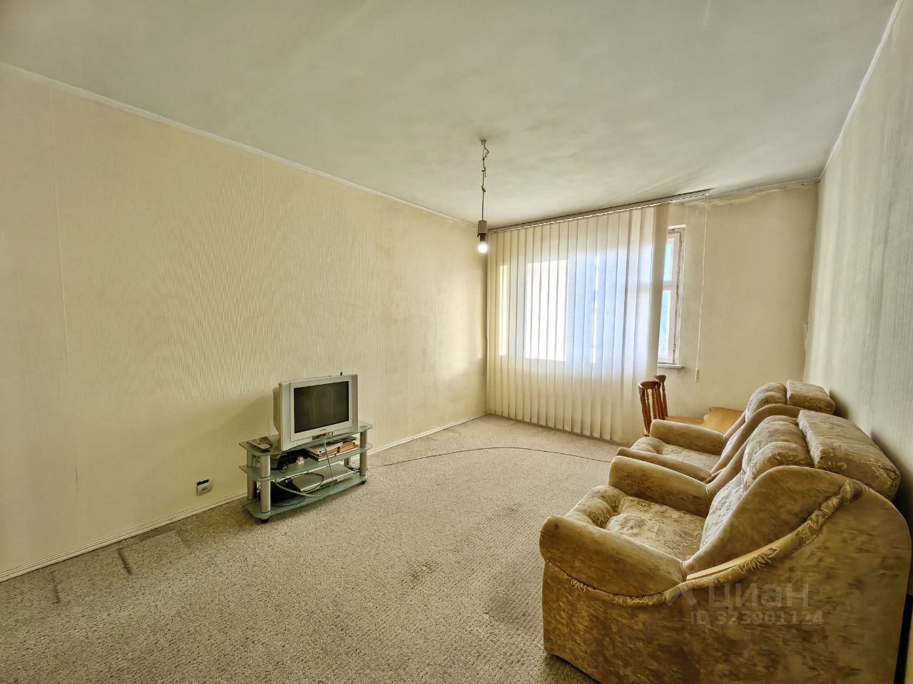 Продажа 2-комн квартиры на вторичном рынке Богатырский проспект, 30К2