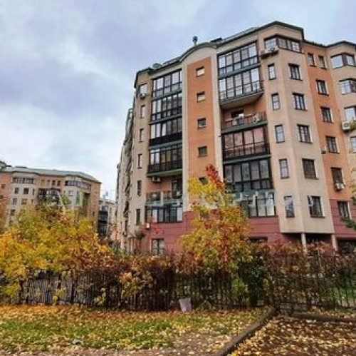 3-комн квартира ул Ельнинская,  д. 15,  к. 3