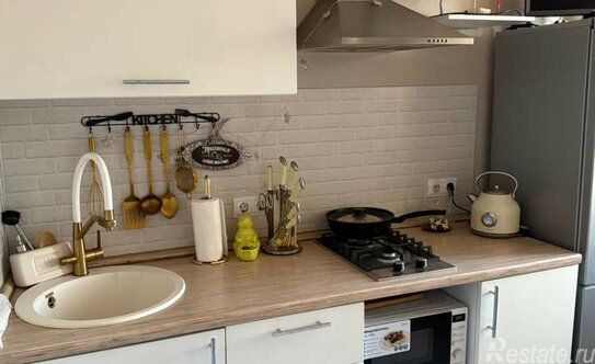 Продажа 2-комн квартиры на вторичном рынке Магеллана пр-т,  д. 8