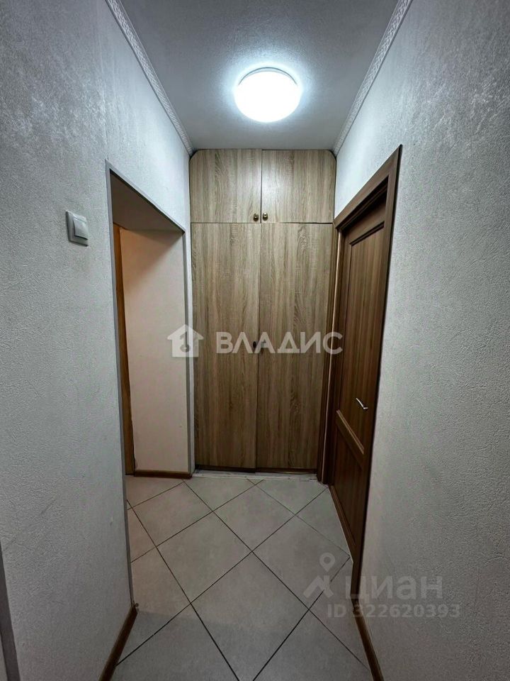 Продажа 3-комн квартиры на вторичном рынке Сходненская улица, 33К1