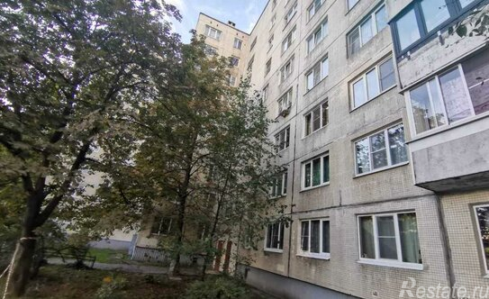 Продажа 3-комн квартиры на вторичном рынке улица Ярослава Гашека,  д. 12/100