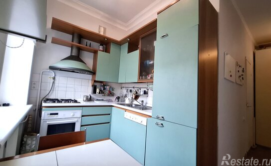 Аренда 2-комн квартиры на вторичном рынке ул Николаева,  д. 4