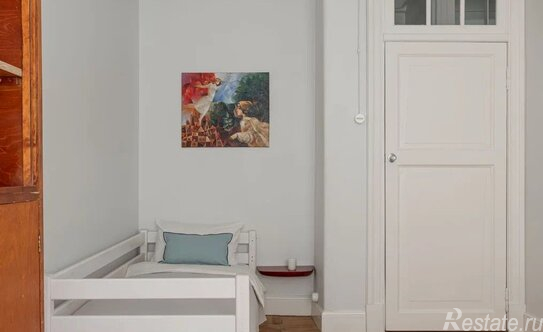 Продажа 4-комн квартиры на вторичном рынке Козихинский Б. пер,  д. 23