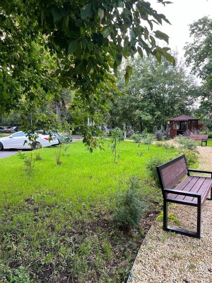 Продажа 2-комн квартиры на вторичном рынке улица Короленко, 5А