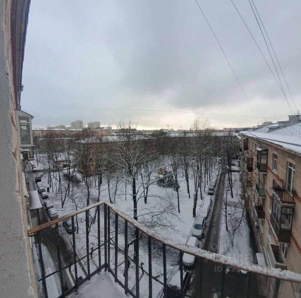 Продажа 3-комн квартиры на вторичном рынке улица Типанова, 5