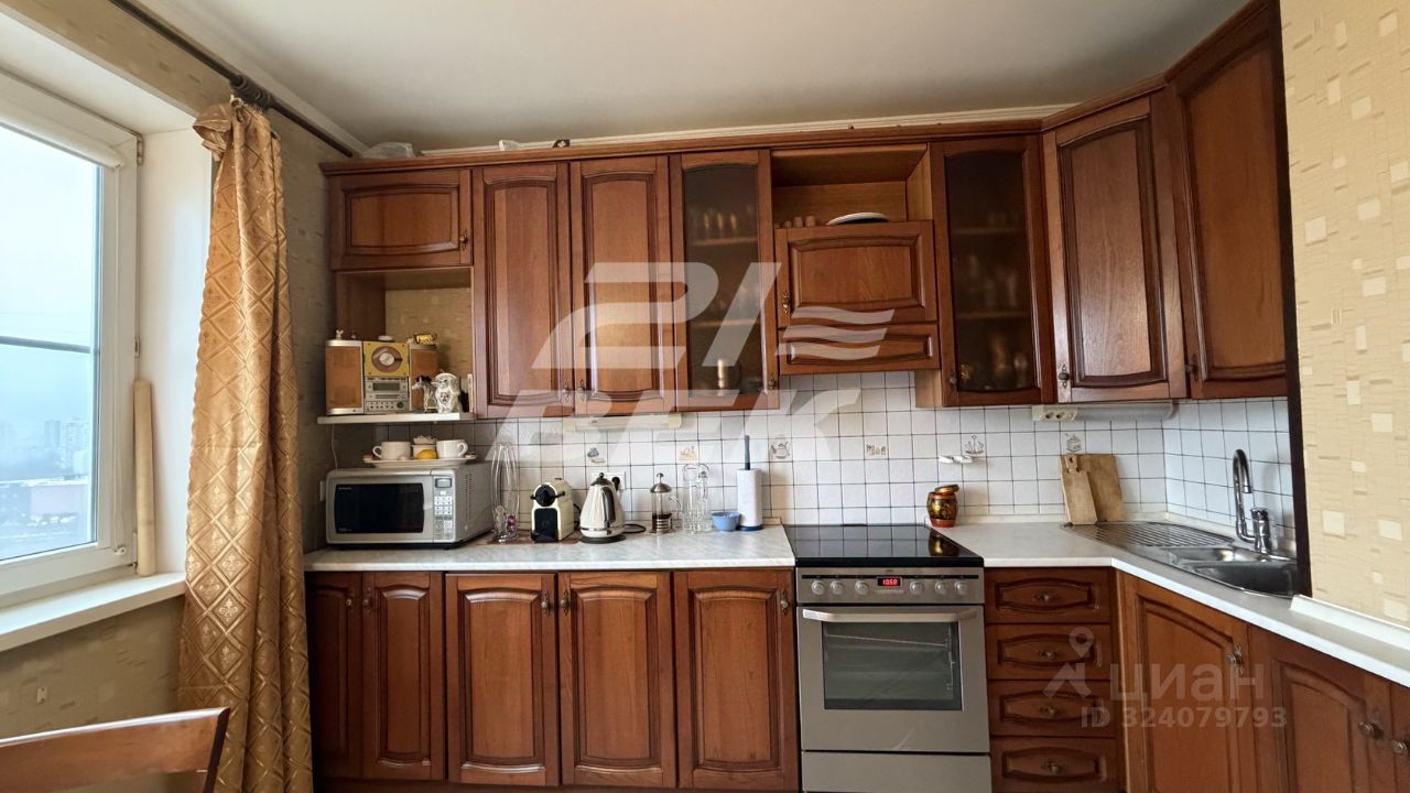 Продажа 2-комн квартиры на вторичном рынке Привольная улица, 5К2