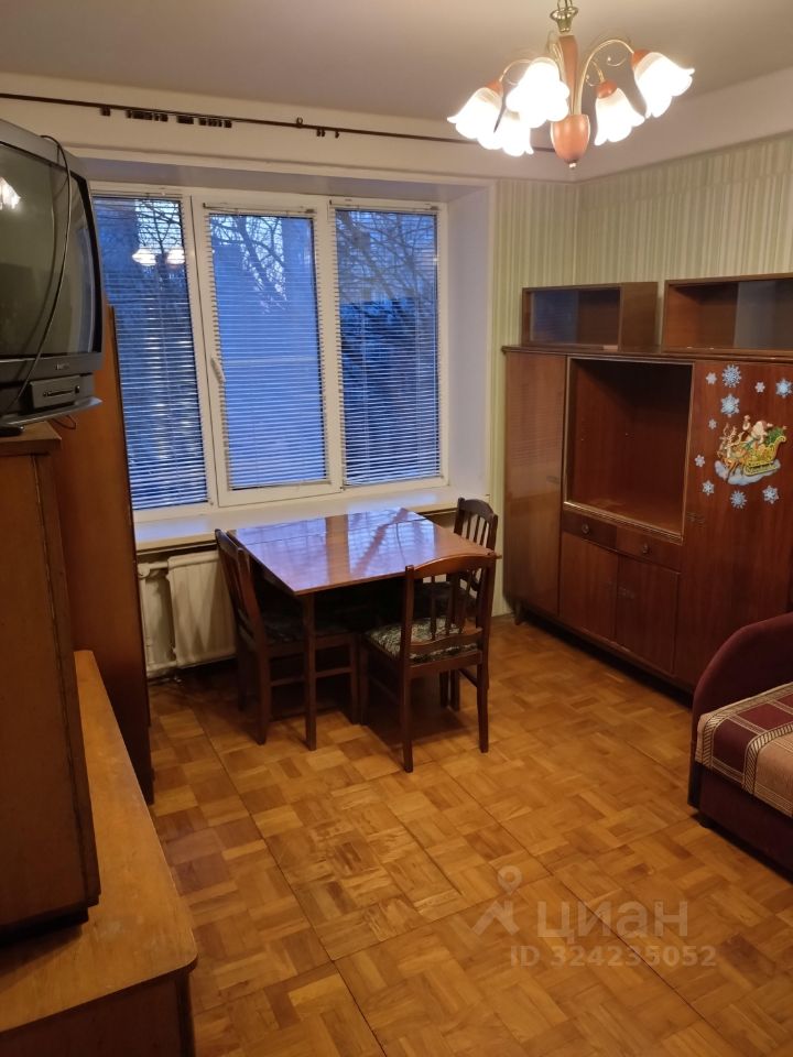 Продажа 1-комн квартиры на вторичном рынке Будапештская улица,  д. 5К2