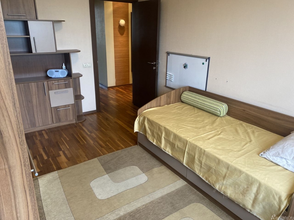 Аренда 3-комн квартиры на вторичном рынке Бобруйская улица,  д. 12