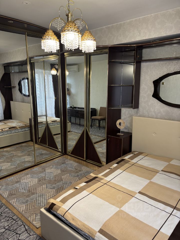 Аренда 2-комн квартиры на вторичном рынке улица 26 Бакинских Комиссаров, 8к7