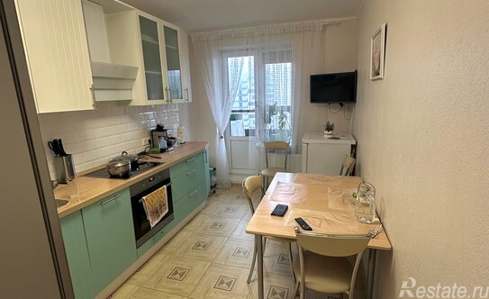 Продажа 1-комн квартиры на вторичном рынке Русановская ул,  д. 18 к1