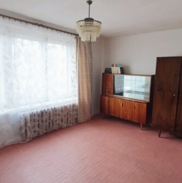 Продажа 2-комн квартиры на вторичном рынке улица Лётчика Пилютова,  д. 13