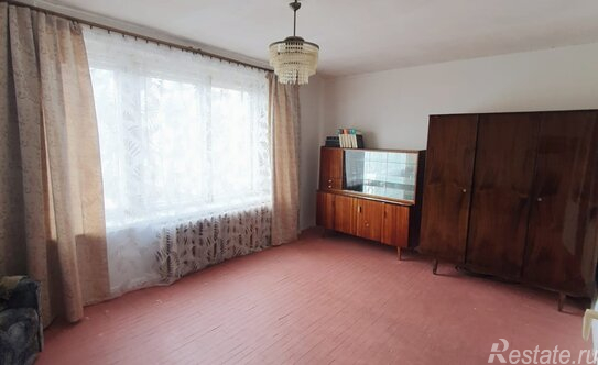 Продажа 2-комн квартиры на вторичном рынке улица Лётчика Пилютова,  д. 13