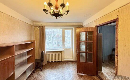 Продажа 2-комн квартиры на вторичном рынке Бассейная ул,  д. 69