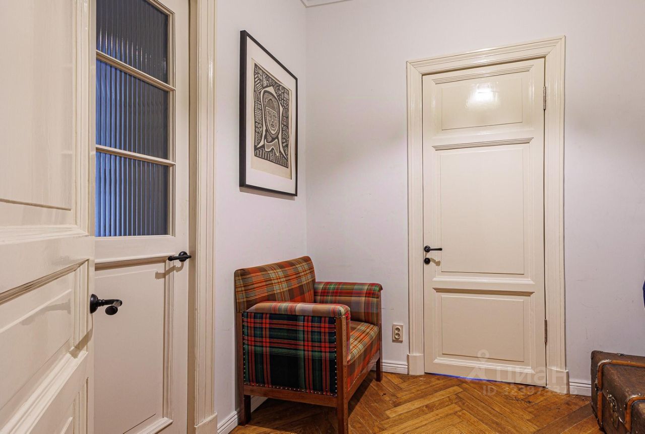 Продажа 5-комн квартиры на вторичном рынке Большая Монетная улица, 21/9