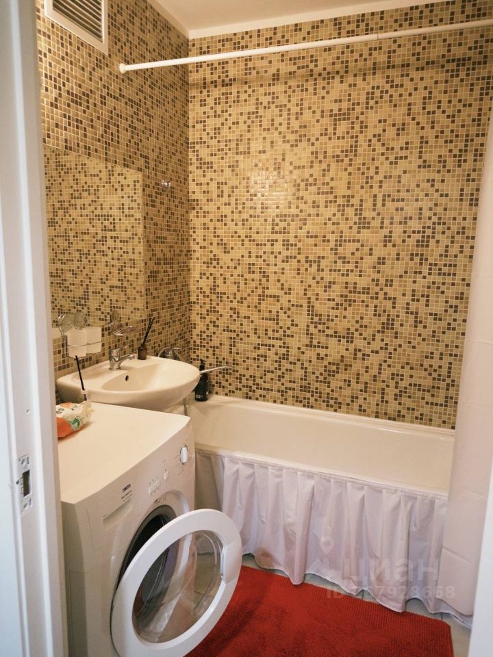 Аренда 1-комн квартиры на вторичном рынке Мебельная улица, 47к1