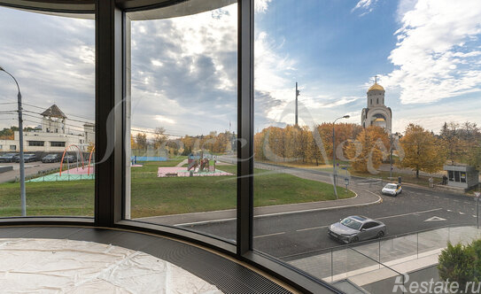 Продажа 4-комн квартиры на вторичном рынке Поклонная улица