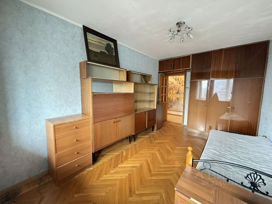 Продажа 3-комн квартиры на вторичном рынке Серебристый бульвар, 22К3