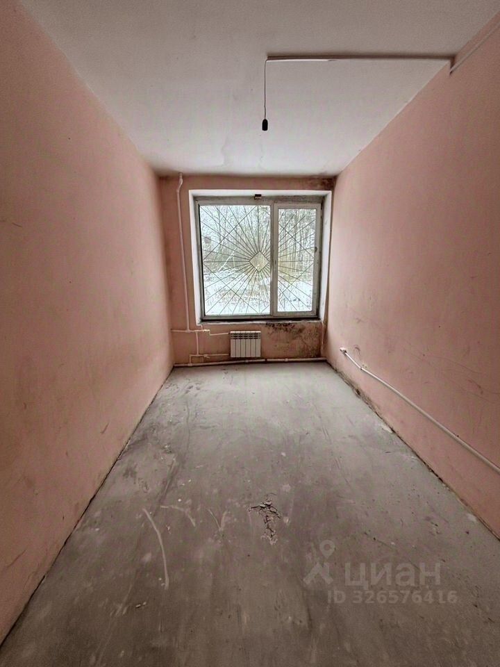 Продажа 3-комн квартиры на вторичном рынке пос. Кингисеппский, 1А