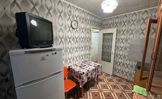Продажа 1-комн квартиры на вторичном рынке Волхов г, Ярвенпяя ул,  д. 5А