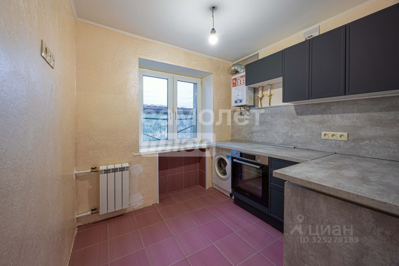Продажа 2-комн квартиры на вторичном рынке Климовск мкр, улица Заводская,  д. 10