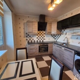 Продажа 3-комн квартиры на вторичном рынке Театральная улица,  д. 7