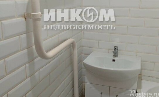 Продажа 2-комн квартиры на вторичном рынке улица Головачёва,  д. 13