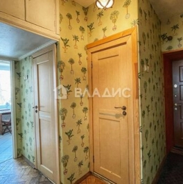 Продажа 2-комн квартиры на вторичном рынке улица Марии Ульяновой,  д. 21 к2