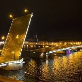 Продажа 3-комн квартиры на вторичном рынке Воскресенская набережная,  д. 32