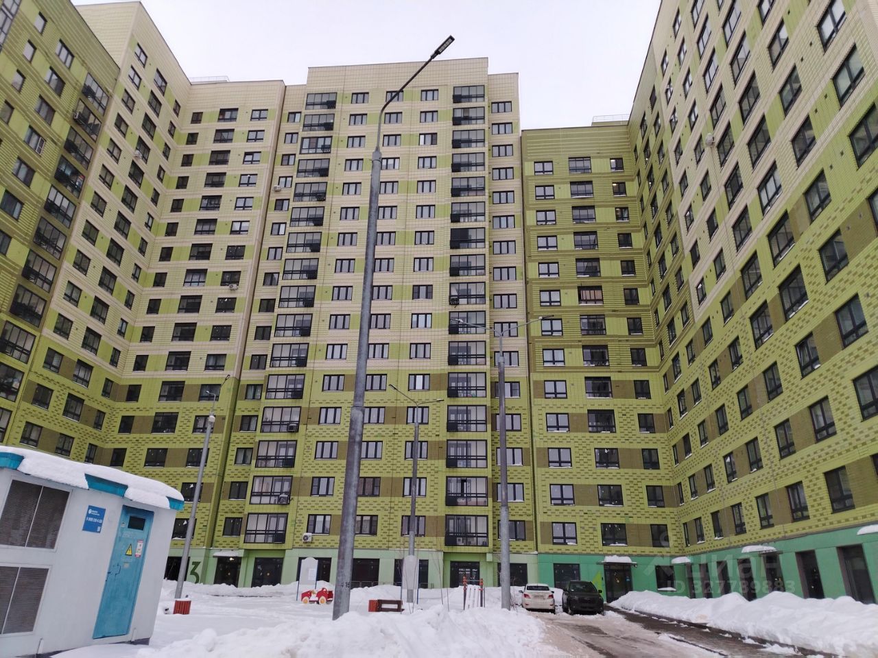 Продажа 4-комн квартиры на вторичном рынке улица Маресьева, 10к1