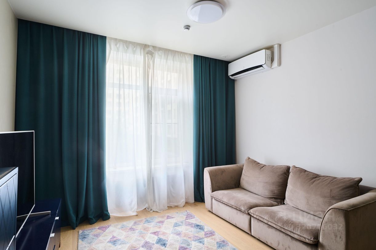 Продажа 3-комн квартиры на вторичном рынке Большая Филевская улица, 4