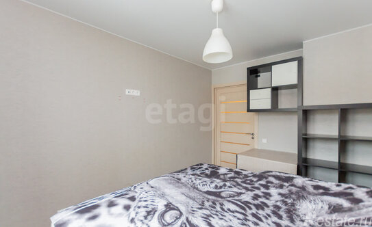 Продажа 2-комн квартиры на вторичном рынке Новогорелово, улица Современников,  д. 9