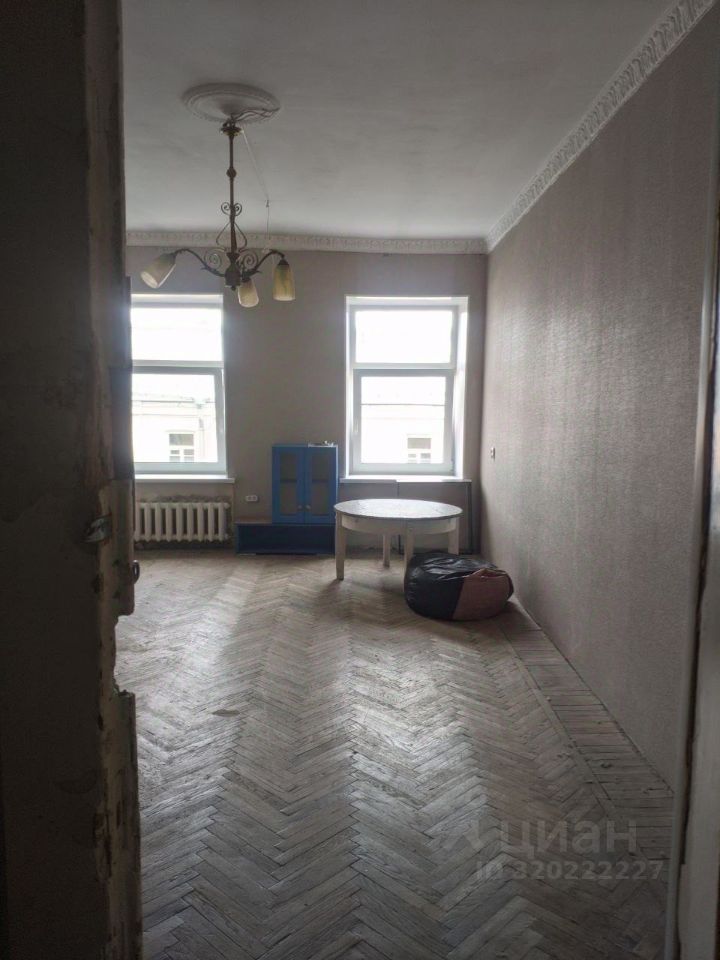 Продажа комнаты Захарьевская улица, 3