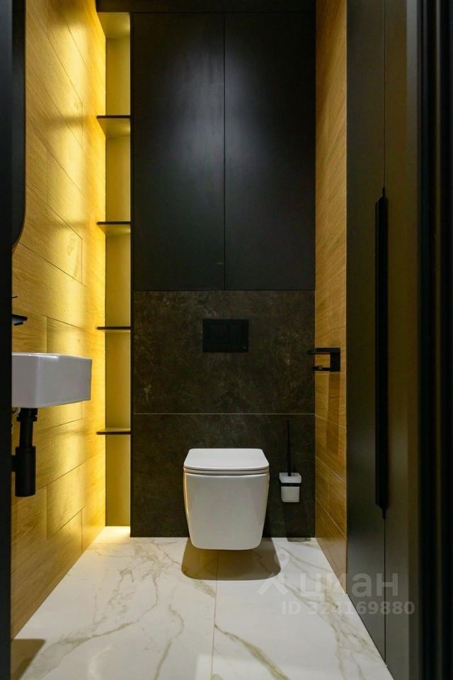 Продажа 3-комн квартиры на вторичном рынке Цветной бульвар,  д. 2