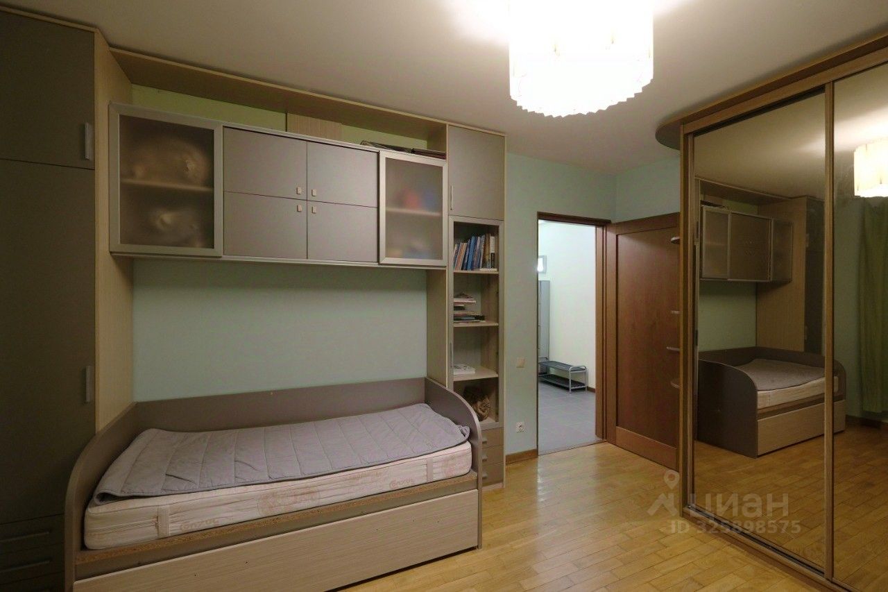 Продажа 2-комн квартиры на вторичном рынке Профсоюзная улица, 113К3