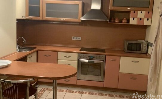 Продажа 4-комн квартиры на вторичном рынке улица Хачатуряна,  д. 12 к2