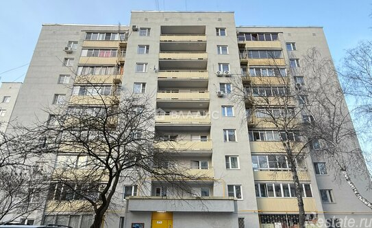 Продажа 2-комн квартиры на вторичном рынке Офицерская улица,  д. 18