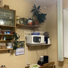 Продажа 2-комн квартиры на вторичном рынке Карпатская М. ул,  д. 21