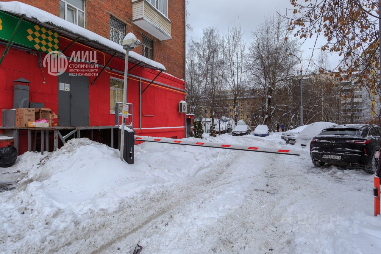 Продажа 3-комн квартиры на вторичном рынке Сколковское шоссе, 7