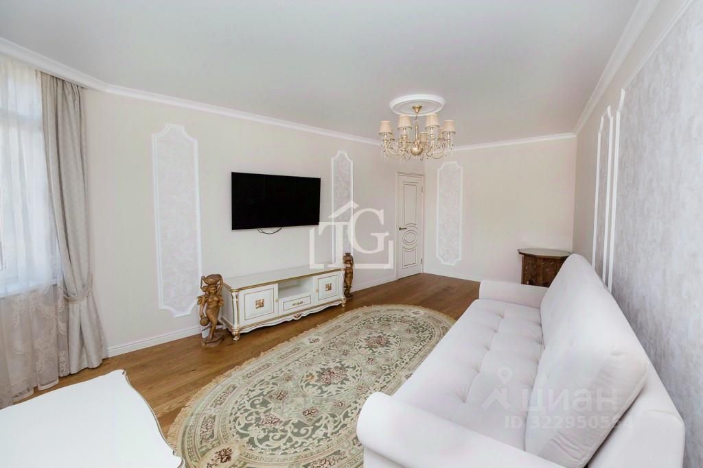 Продажа 2-комн квартиры на вторичном рынке проспект Маршала Блюхера, 9к2