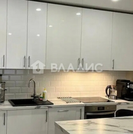 Продажа 1-комн квартиры на вторичном рынке Яхтенная ул,  д. 31