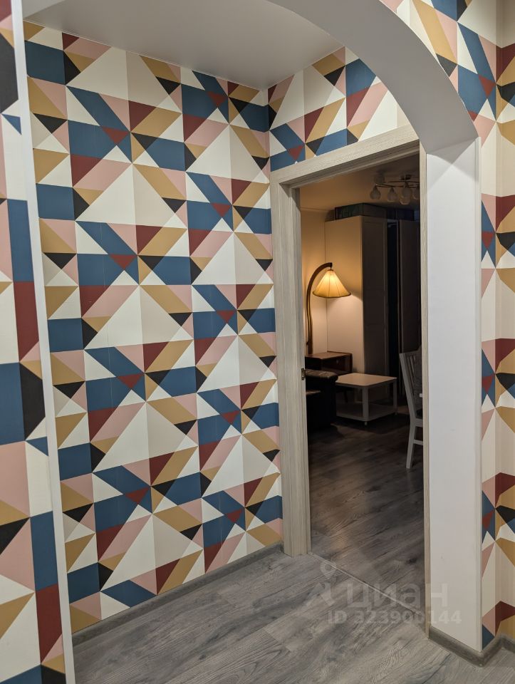 Продажа 1-комн квартиры на вторичном рынке Лобня, улица Маяковского, 12