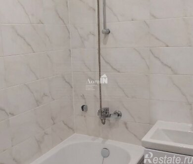 Продажа 1-комн квартиры на вторичном рынке Сертоловское городское поселение, Центральная улица,  д. 13