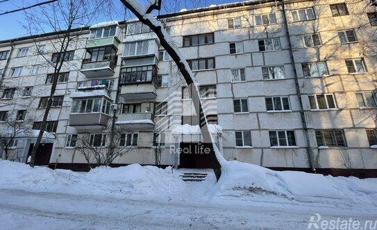 Продажа 1-комн квартиры на вторичном рынке Истра, ул Главного Конструктора В.И.Адасько,  д. 11
