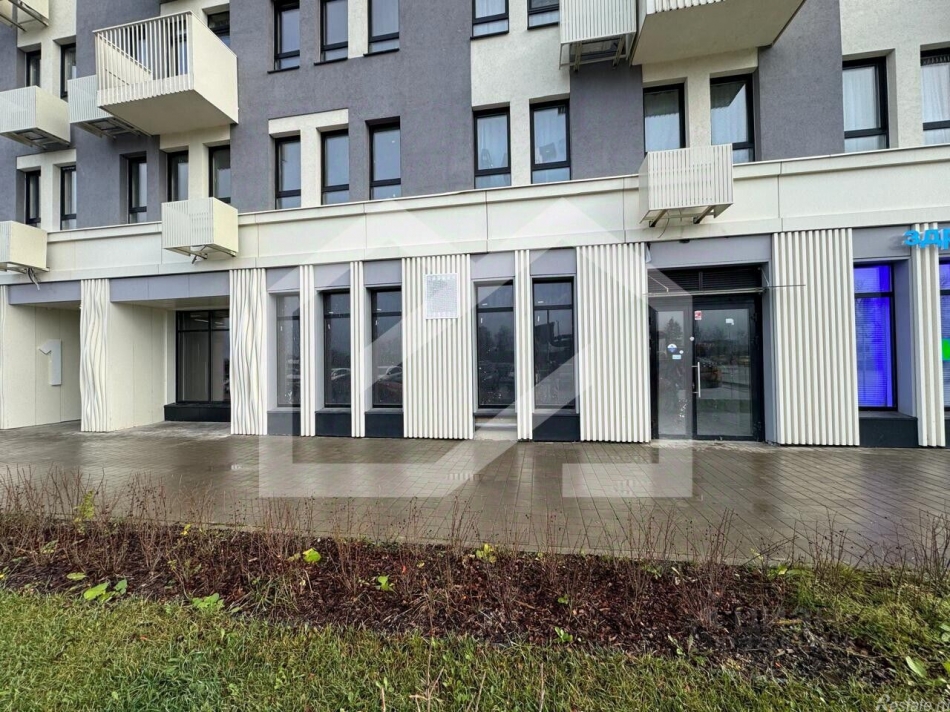 Продажа торгового помещения Коробово, Взлётная улица,  д. 4