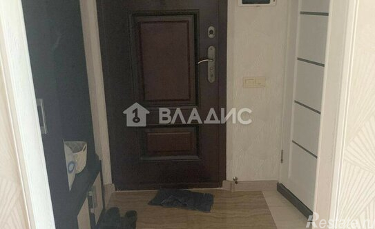 Продажа 3-комн квартиры на вторичном рынке Авиаконструктора Петлякова ул,  д. 11