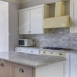 Продажа 4-комн квартиры на вторичном рынке Озерная Б. ул,  д. 70